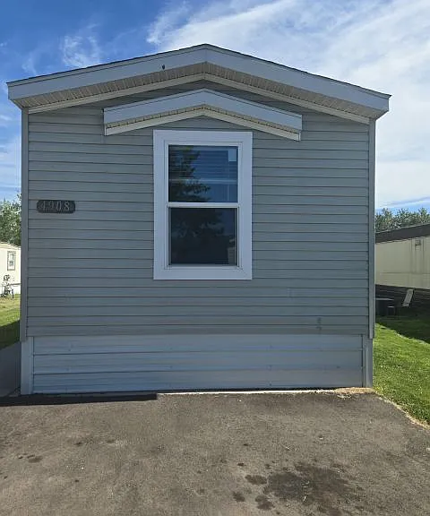 4908 Bay Dr #59 — Photo 2