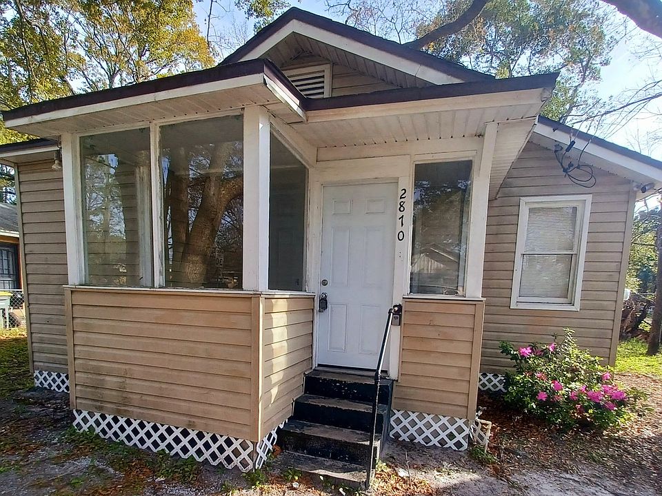 1st image of 2870 W 4th St