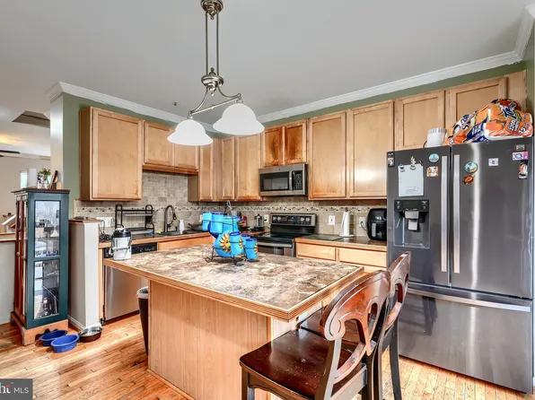 644 Luthardt Rd, Middle River, MD 21220