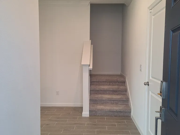 51 Carmella Ct #1 — Photo 5
