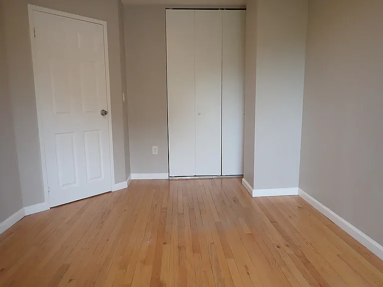 1174 Sherman Ave #3 — Photo 8