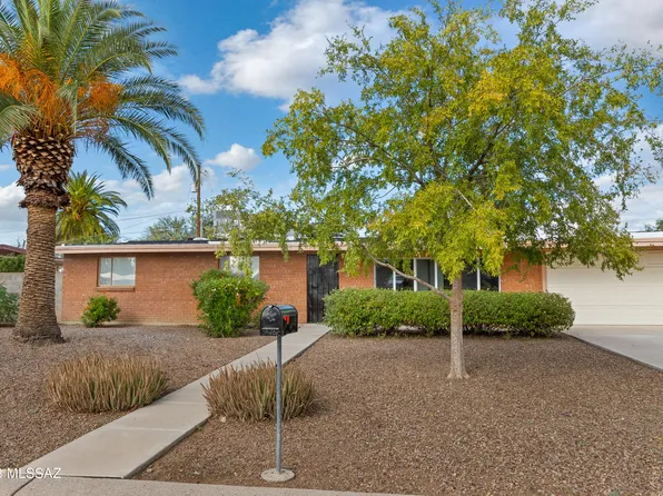 5831 E 8th St, Tucson, AZ 85711