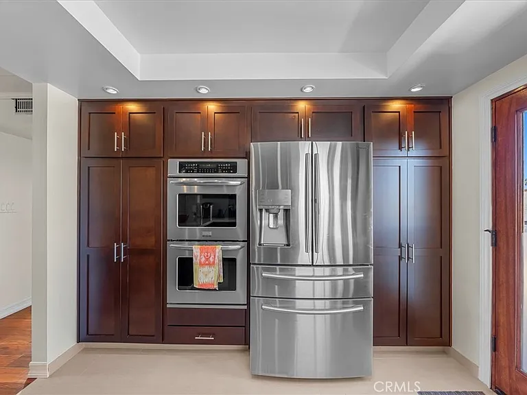760 Manhattan Beach Blvd #B — Photo 7