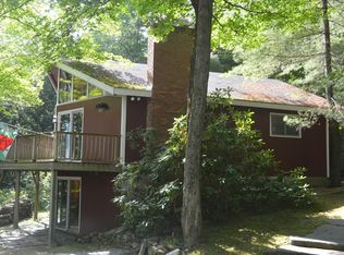 9 McDarby Rd, Lee, MA 01238