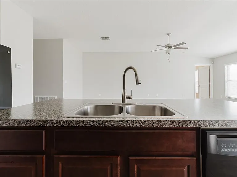 304 Cascade Bend Dr — Photo 80