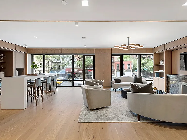 200 E 21st St #7E — Photo 11