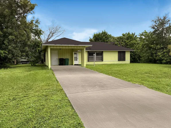 549 NW BAYSHORE Boulevard, Port St Lucie, FL 34983