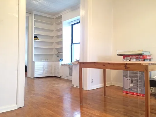 Rented by Compass | media 9