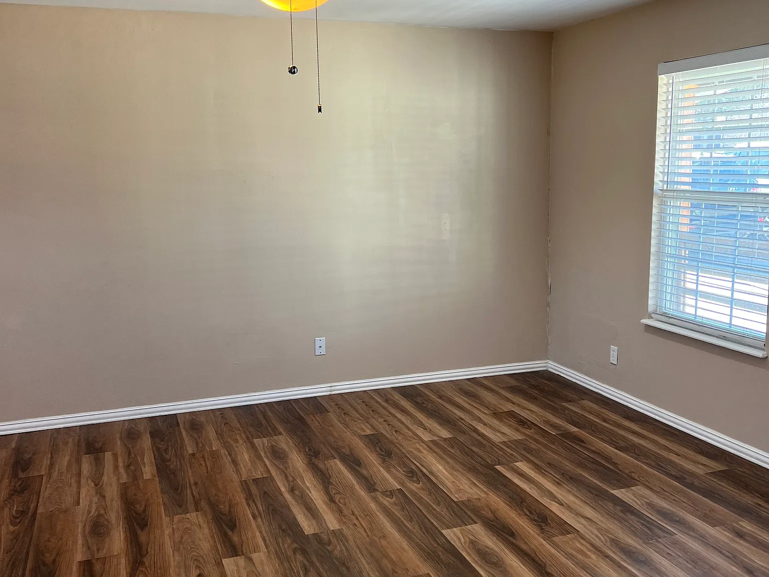 2 bed, 1000 sqft, $1,395 — Photo 4