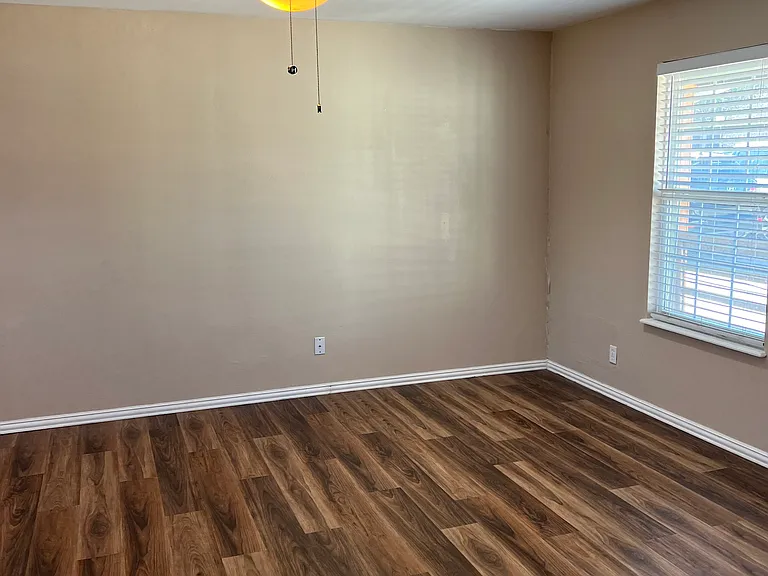 509 S Fannin St #B — Photo 5