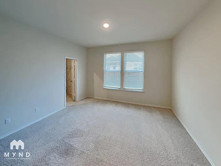 816 Beacon Hts — Photo 6