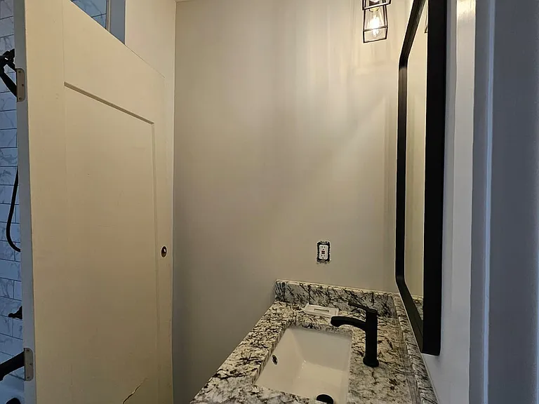 2818 Vaulx Ln — Photo 9