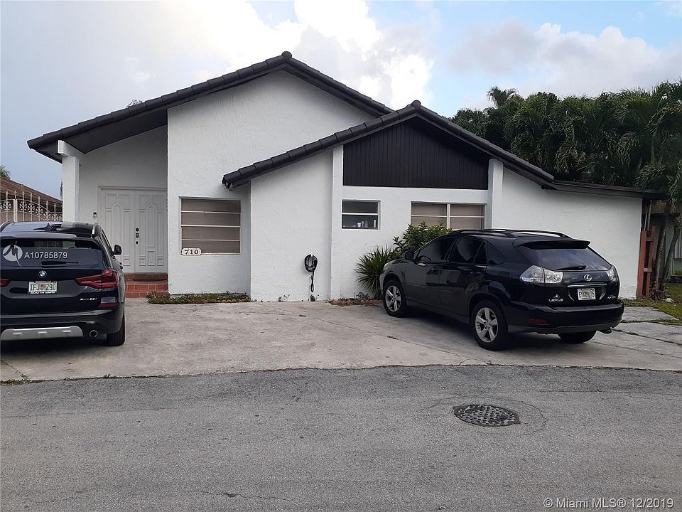 2nd image of 710 SW 99 Court Cir