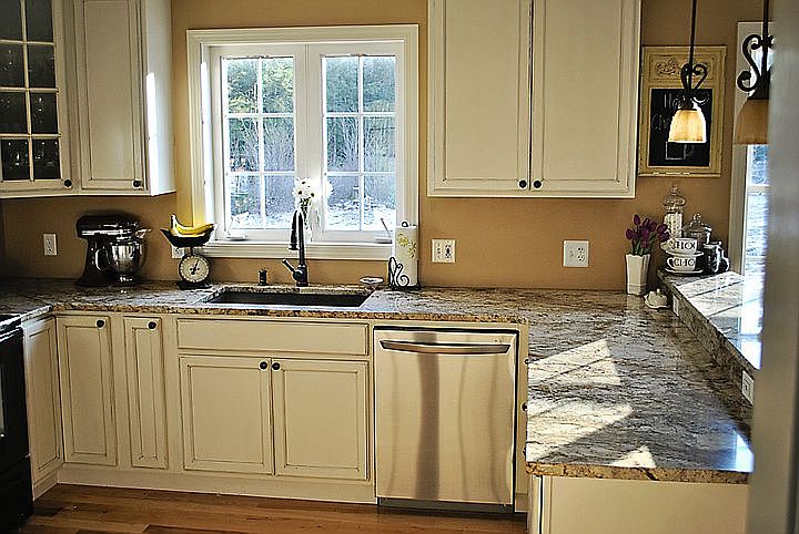 Kitchen Granite Counters 
