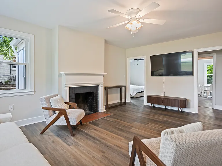 1734 Drexel Ave — Photo 4