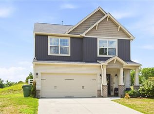 2751 Mayfield Dr, Graham, NC 27253