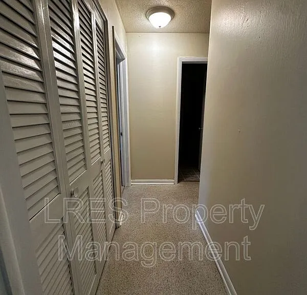 2719 Merrie Oaks Rd — Photo 37
