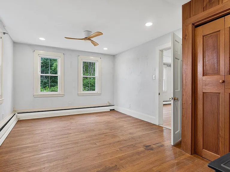 464 Gray Rd — Photo 13