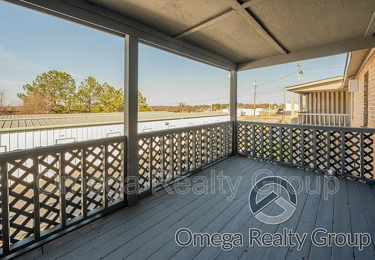 Lakeridge Apartments — Photo 101