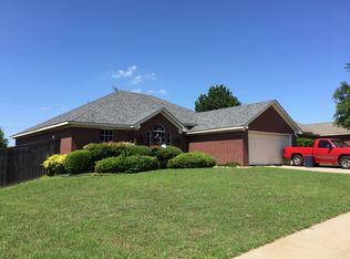 30 Connecticut Ave, Midlothian, TX 76065