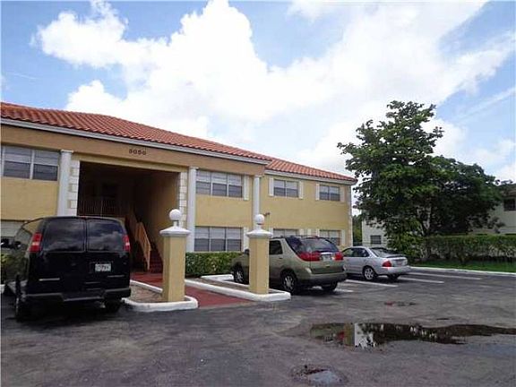 2nd image of 3050 Coral Springs Dr APT 4