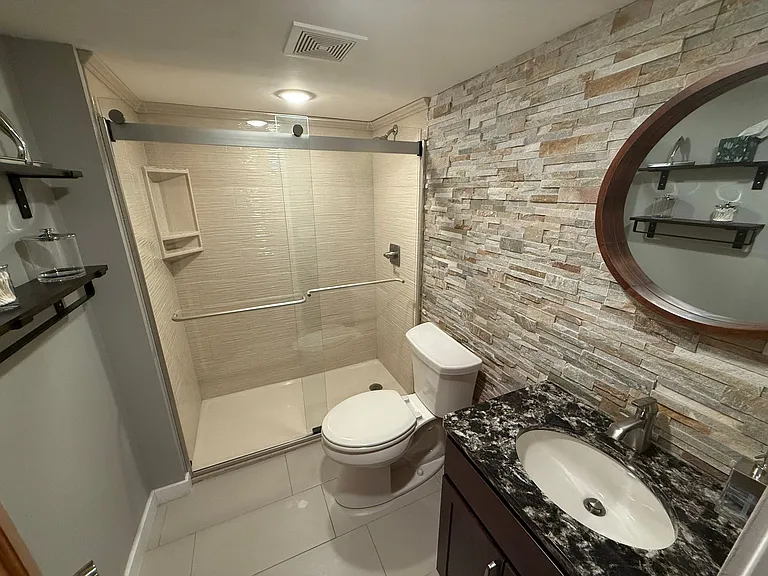 2500 Bluff Blvd — Photo 40