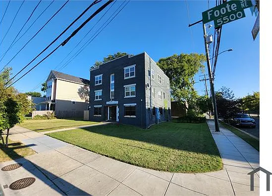 5501 Foote St NE — Photo 2