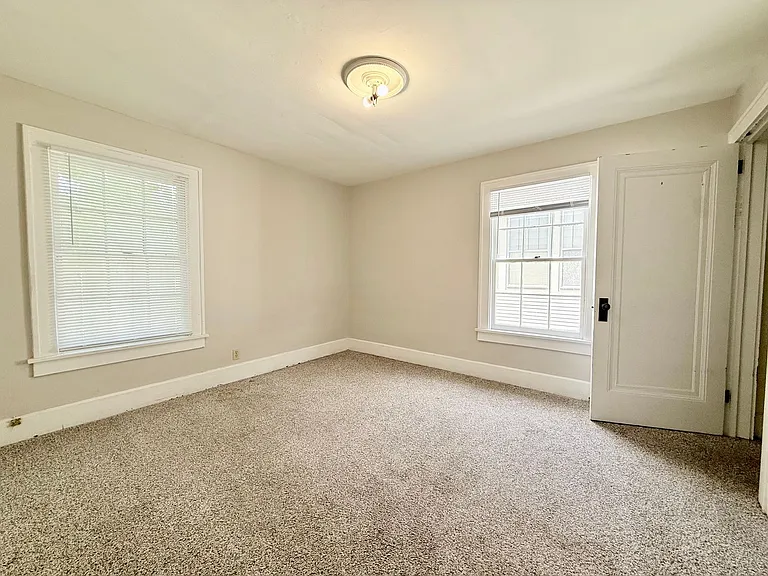 436 W. Cook — Photo 7