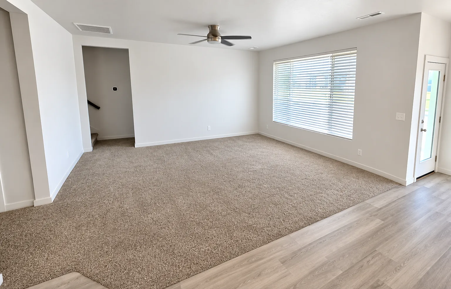 3 bed, 1858 sqft, $2,195 — Photo 2