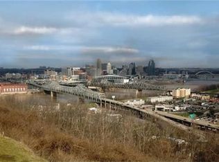 111 Iris Rd, Fort Mitchell, KY 41011