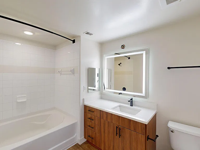 1301 Thomas Circle — Photo 122