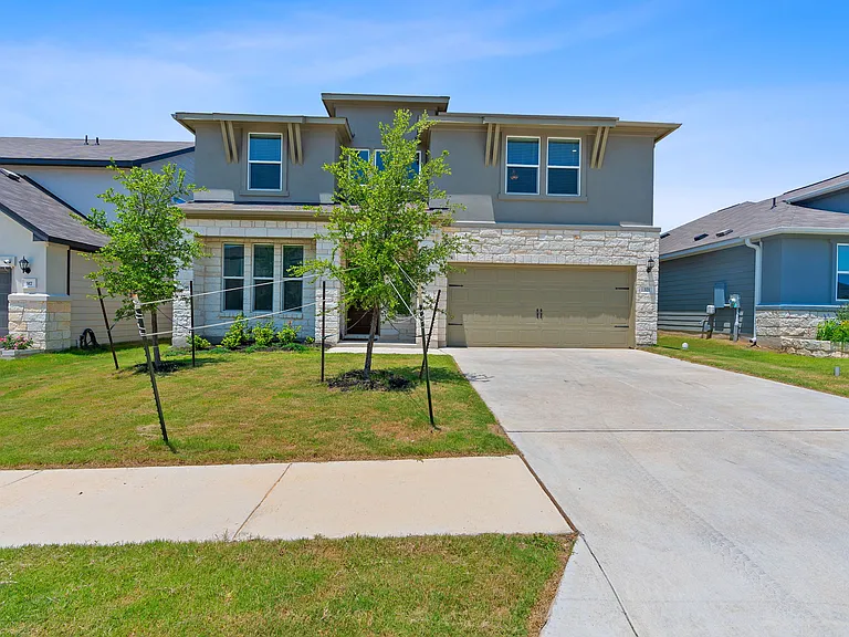 321 Caisson Trl — Photo 1
