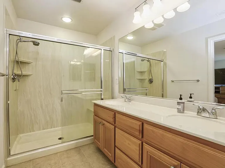 362 Belshaw Dr — Photo 6