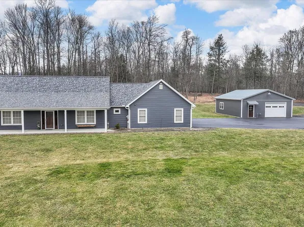 643 Deturksville Rd, Pine Grove, PA 17963