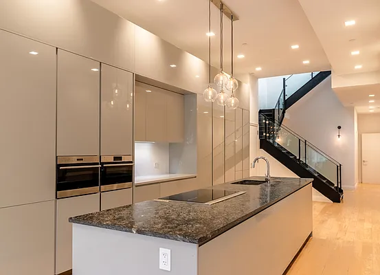 Rented by BARNES New York | media 7