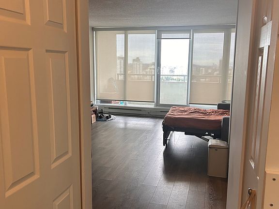 4th image of 4160 Sardis St #2003