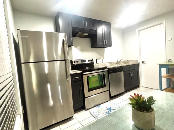 11 Valencia Cir, Safety Harbor, FL 34695