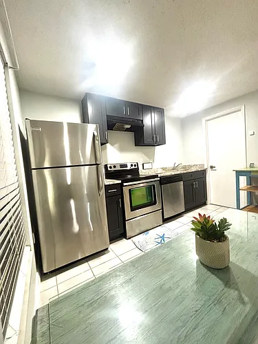 11 Valencia Cir Photo 1