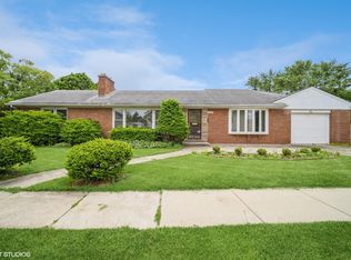 1045 E Thacker St, Des Plaines, IL