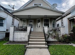2217 Trowbridge St, Hamtramck, MI 48212