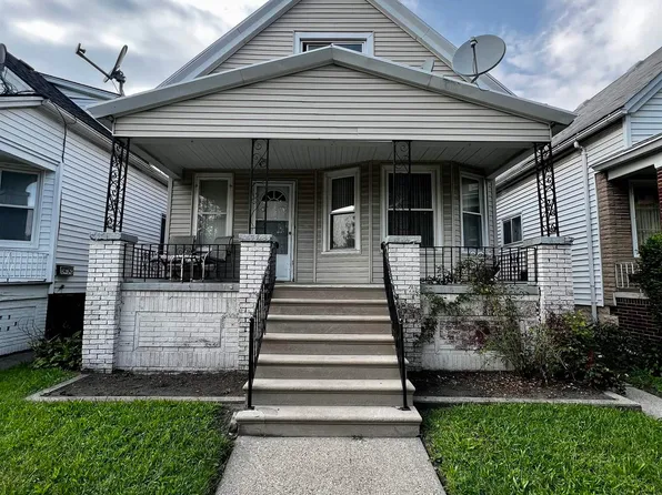 2217 Trowbridge St, Hamtramck, MI 48212