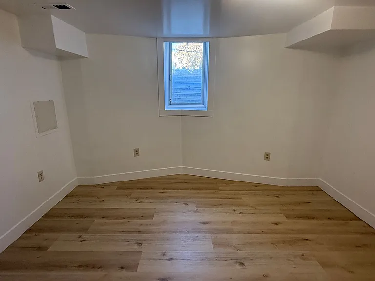 87 C St — Photo 13