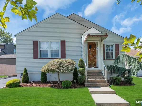 241 Hickory St, Kearny, NJ 07032