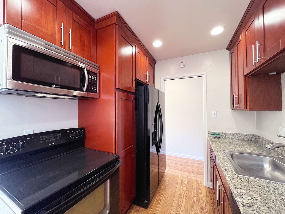 1st image of 4040 Manila Ave APT 7