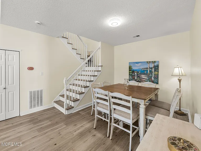 41 Tall Oaks Ct — Photo 25