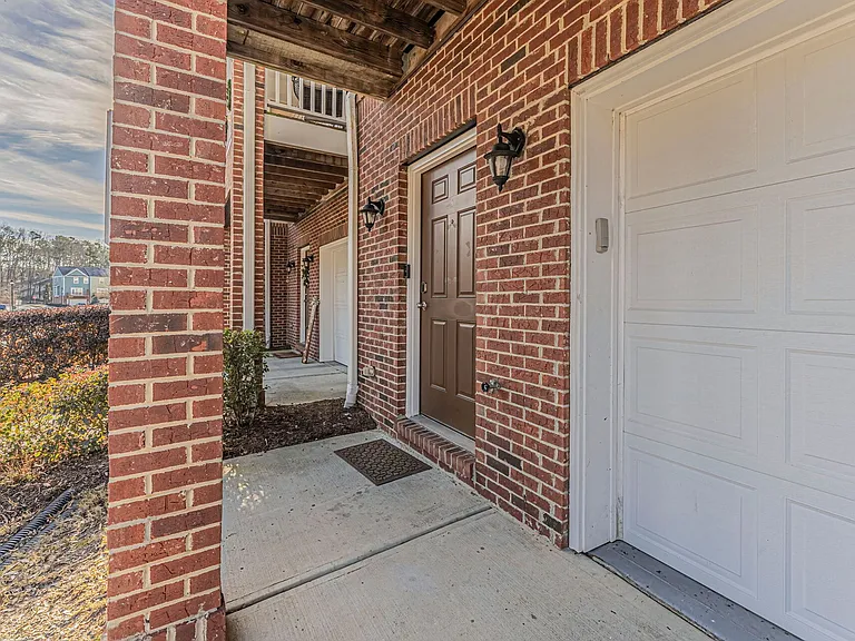 713 Samuel Cary Dr — Photo 41
