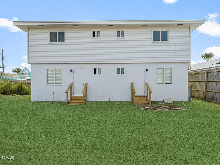 3908 Ocean View Dr #A — Photo 10