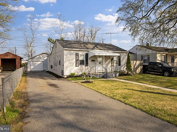2nd image of 1812 Kittyhawk Rd