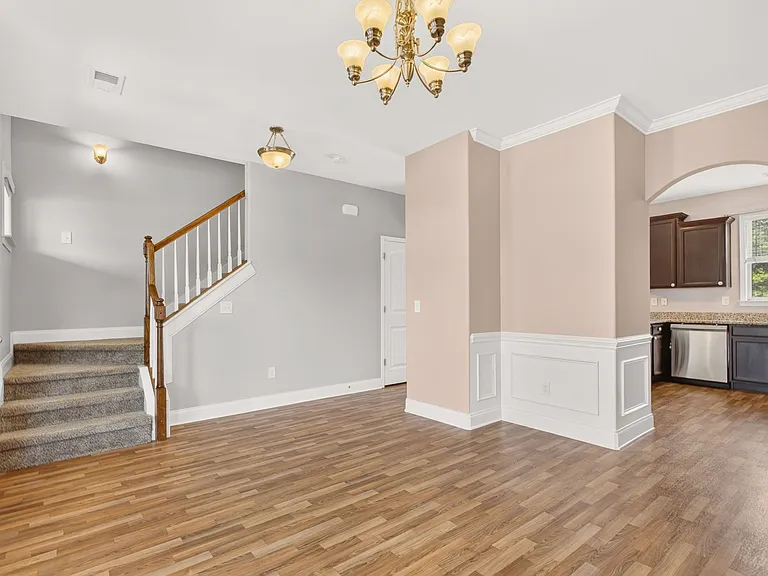 793 Silver Pines Ln — Photo 14