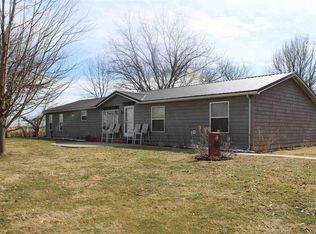 102 S Missouri St, Green Ridge, MO 65332